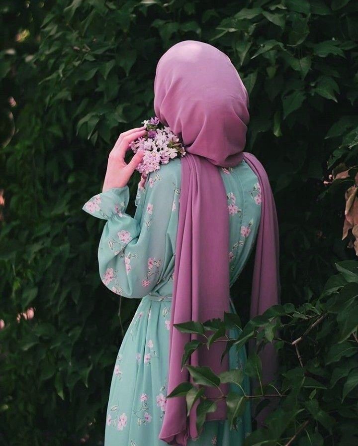 Stylish Hijab DPs for Every Season