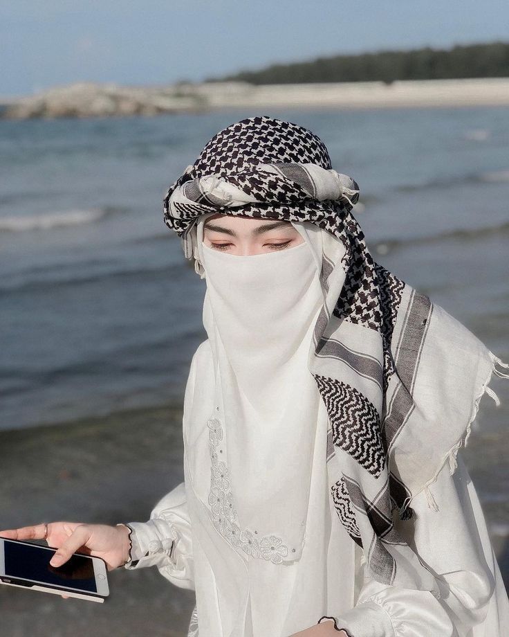 Stunning Hijab DPs for Your Instagram Feed